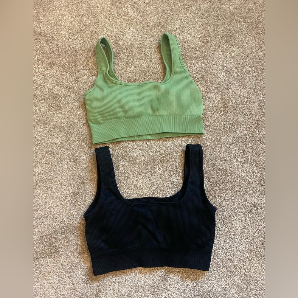 2 amazon cropped ribbed seamless tank tops (never worn)